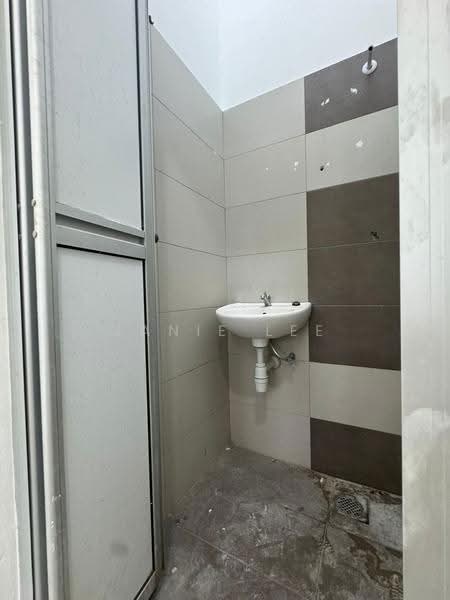 1-storey Terraced House for Sale in Kapar (Selangor) - Janie Lee - Bathroom - PropertyGuru.com.my