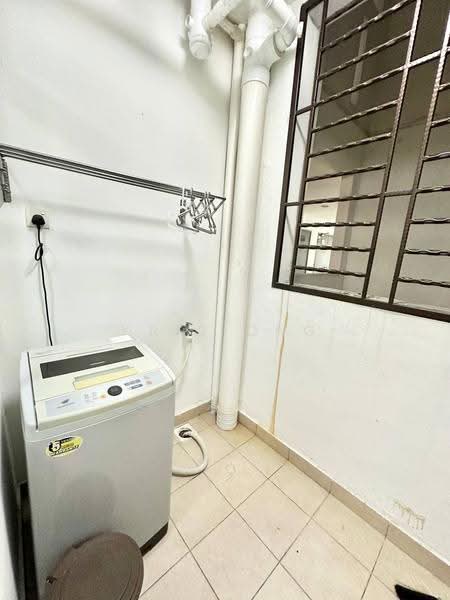 Kediaman Servis untuk Disewa di Pangsapuri Tanah Emas (Golden Sands) - Kris Ong - Interior - PropertyGuru.com.my