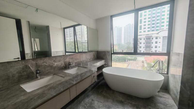 Kondominium untuk Dijual di Residensi Ampang Tengah 6 (AT 6) - Jamie Chen - Bathroom - PropertyGuru.com.my