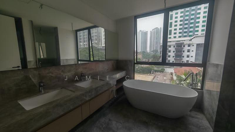 Kondominium untuk Dijual di Residensi Ampang Tengah 6 (AT 6) - Jamie Chen - Bathroom - PropertyGuru.com.my