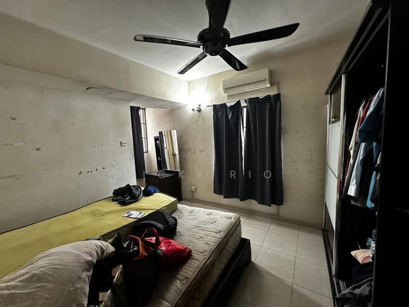 Rumah Berkembar untuk Dijual di Taman Meranti Jaya (Puchong) - Vicky Rio - Bedroom - PropertyGuru.com.my