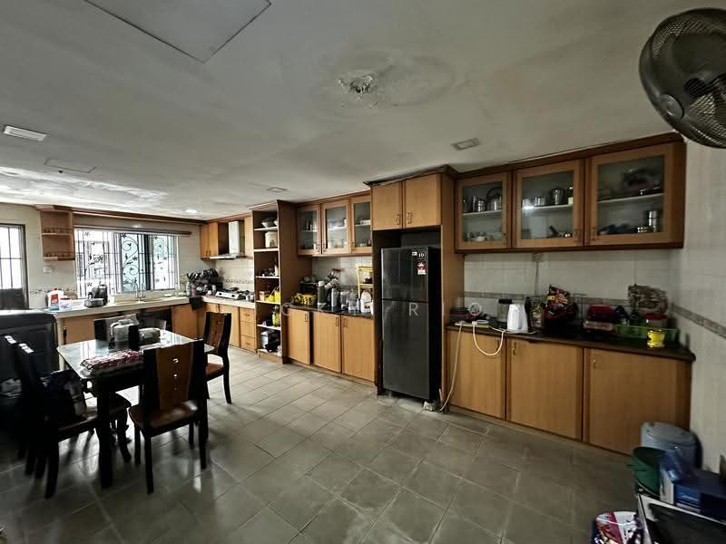 Rumah Berkembar untuk Dijual di Taman Meranti Jaya (Puchong) - Vicky Rio - Kitchen - PropertyGuru.com.my