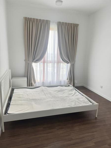 Kediaman Servis untuk Disewa di JRK Convena - Alex Yen - Bedroom - PropertyGuru.com.my