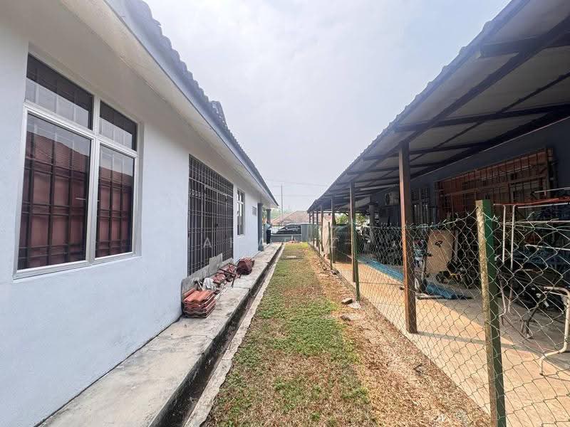 Bungalow House for Sale in Taman Tasik Semenyih (Semenyih) - Mahafiz . - Exterior - PropertyGuru.com.my