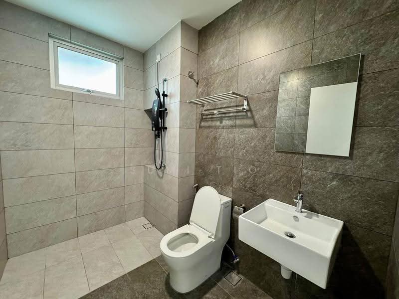 Terraced House for Rent in Johor Bahru (Johor) - Sumi Tio - Bathroom - PropertyGuru.com.my