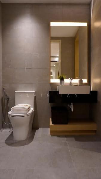 Kediaman Servis untuk Dijual di Aethera Residences - Kevin Tan - Bathroom - PropertyGuru.com.my