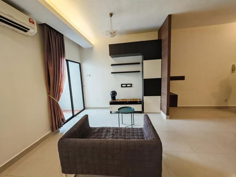 Kondominium untuk Disewa di Pelangi Utama - Bryan Peng - Living Room - PropertyGuru.com.my