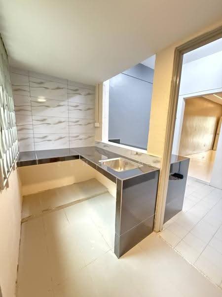 Rumah Teres 2-Tingkat untuk Dijual di Taman Nusa Damai (Pasir Gudang) - Zen Wong - Kitchen - PropertyGuru.com.my