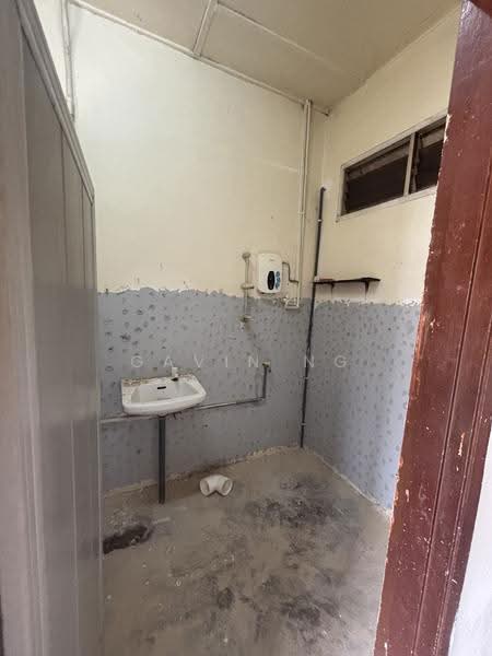 1-storey Terraced House for Rent in Taman Ungku Tun Aminah (Skudai) - Gavin Ng - Bathroom - PropertyGuru.com.my