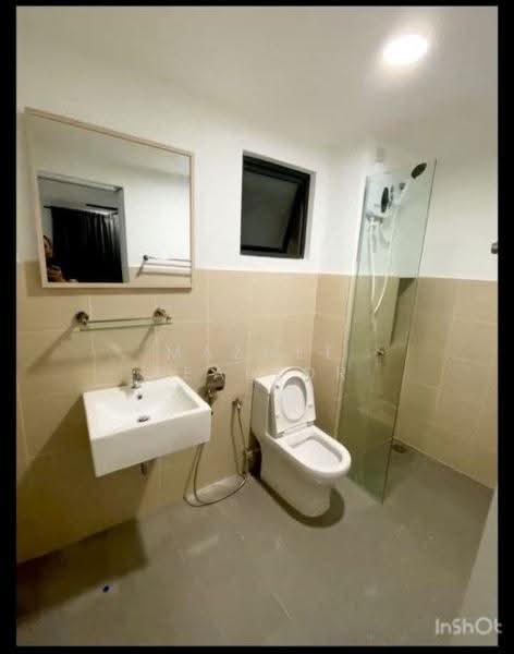 Kediaman Servis untuk Disewa di Arena Residences 2 - Maznee Realtor - Bathroom - PropertyGuru.com.my