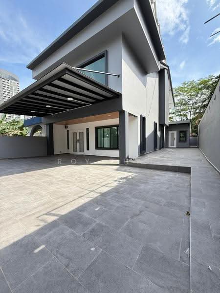 Rumah Berkembar untuk Dijual di Kampung Nong Chik (Johor Bahru) - Roy Chan - PropertyGuru.com.my