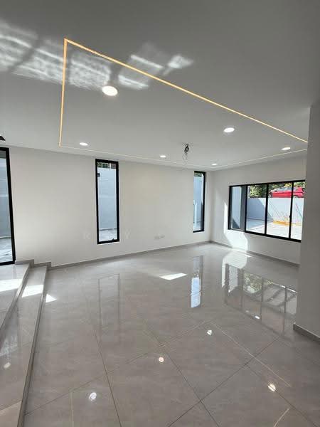 Rumah Berkembar untuk Dijual di Kampung Nong Chik (Johor Bahru) - Roy Chan - PropertyGuru.com.my