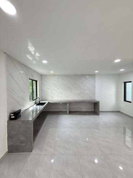 Rumah Berkembar untuk Dijual di Kampung Nong Chik (Johor Bahru) - Roy Chan - PropertyGuru.com.my