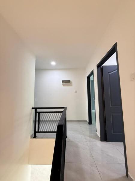Rumah Berkembar untuk Dijual di Kampung Nong Chik (Johor Bahru) - Roy Chan - PropertyGuru.com.my
