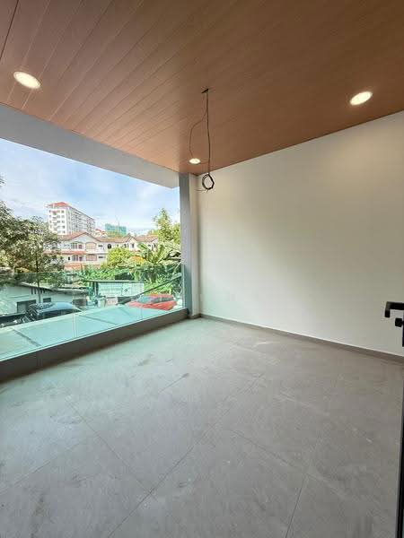 Rumah Berkembar untuk Dijual di Kampung Nong Chik (Johor Bahru) - Roy Chan - PropertyGuru.com.my