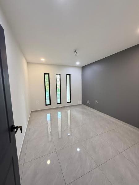 Rumah Berkembar untuk Dijual di Kampung Nong Chik (Johor Bahru) - Roy Chan - PropertyGuru.com.my