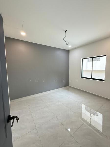Rumah Berkembar untuk Dijual di Kampung Nong Chik (Johor Bahru) - Roy Chan - PropertyGuru.com.my
