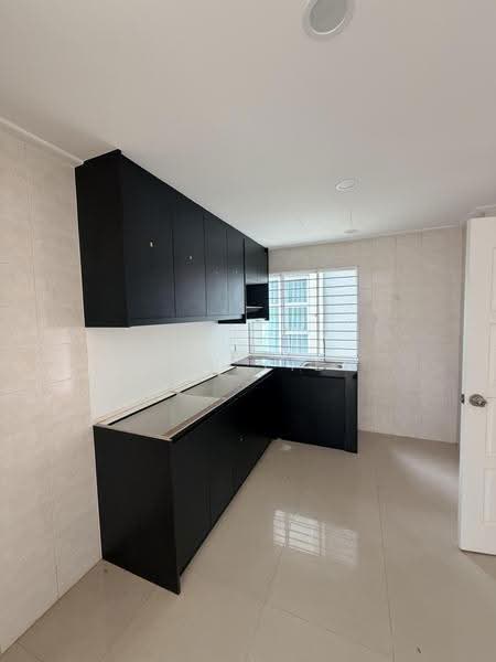 Kondominium untuk Disewa di Desa Impiana - Rion Liew - Kitchen - PropertyGuru.com.my