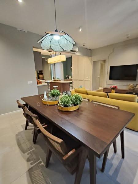 Service Residence for Sale at Anja Residences - Yantie Qaleesya - Dining Room - PropertyGuru.com.my