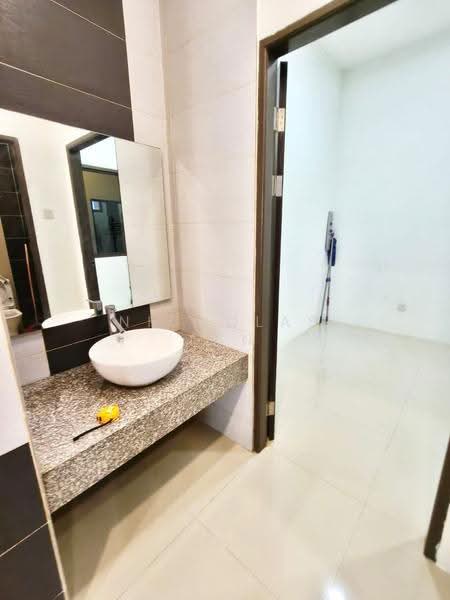 Rumah Berkembar untuk Disewa di Taman Hillview (Kuching) - Nicholas Tan - PropertyGuru.com.my