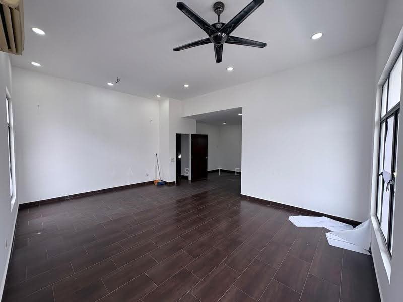 Semi-Detached House for Rent in Setia Alam (Selangor) - James Teoh - Living Room - PropertyGuru.com.my