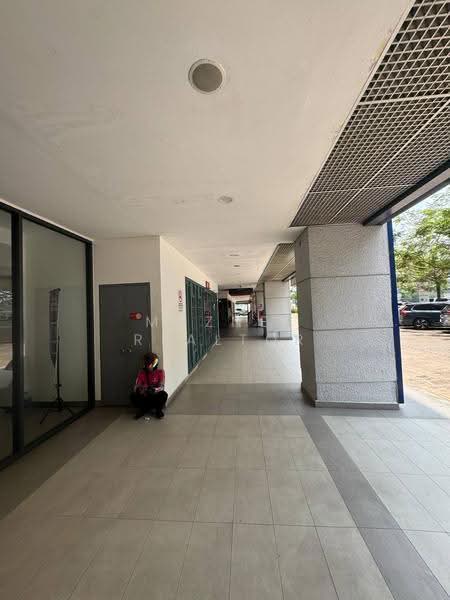 Pejabat untuk Disewa di Bukit Jelutong (Shah Alam) - Maznee Realtor - Corridor - PropertyGuru.com.my