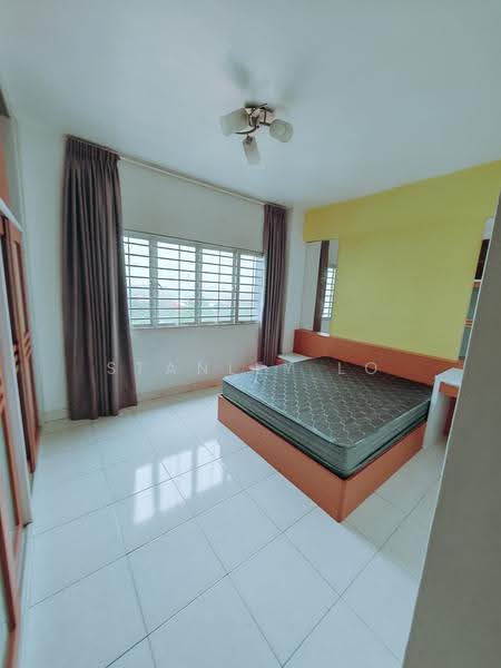Kondominium untuk Disewa di Perdana Emerald - Stanley Lo - Bedroom - PropertyGuru.com.my