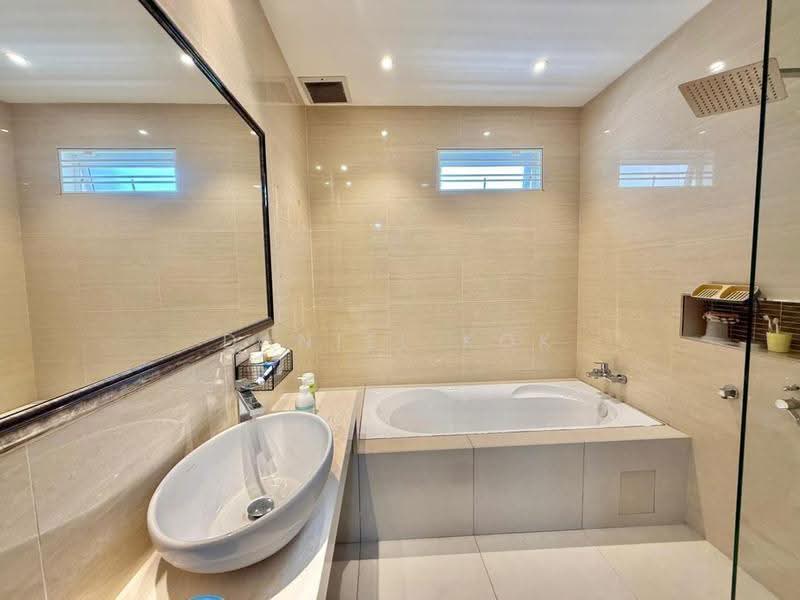 2-storey Terraced House for Sale in Bandar Bukit Raja (Klang) - Daniel Kok - Bathroom - PropertyGuru.com.my