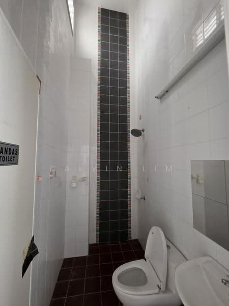 Rumah Teres 1-Tingkat untuk Disewa di Shah Alam (Selangor) - Calvin Lim - Bathroom - PropertyGuru.com.my