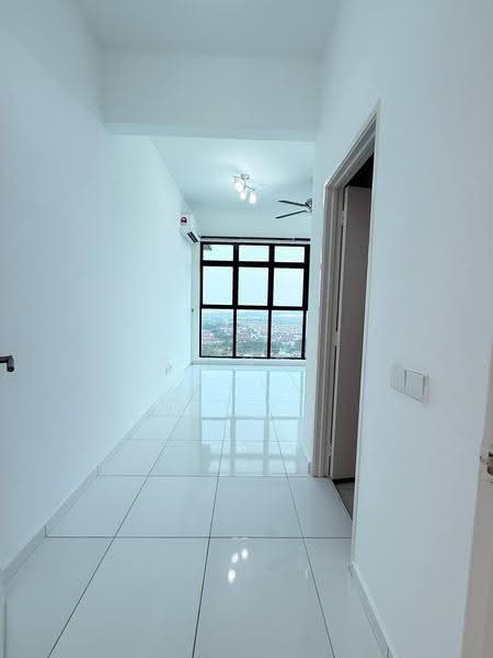 Kediaman Servis untuk Dijual di Sky Loft Premium Suites - SY Ngo - Corridor - PropertyGuru.com.my