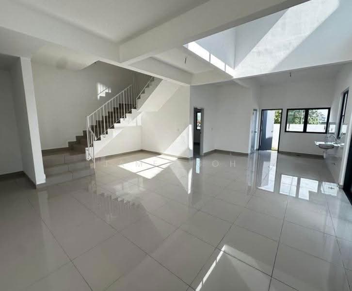 Rumah Teres 2-Tingkat untuk Disewa di Rawang (Selangor) - James Soh - Living Room - PropertyGuru.com.my