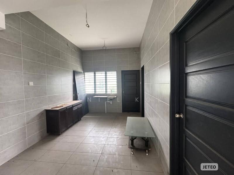 Rumah Teres 2-Tingkat untuk Dijual di Taman Sentosa Perdana (Klang) - Daniel Kok - Kitchen - PropertyGuru.com.my