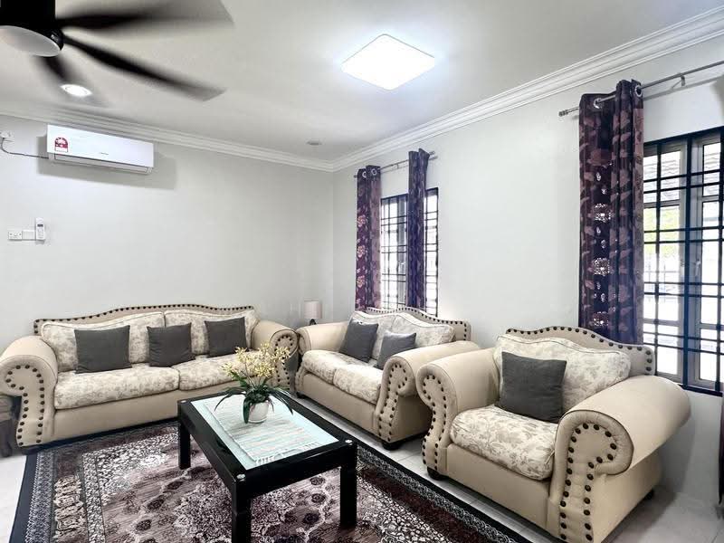 Semi-Detached House for Sale in Bandar Bukit Mahkota (Bangi) - Mahirah . - Living Room - PropertyGuru.com.my
