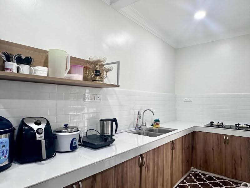 Semi-Detached House for Sale in Bandar Bukit Mahkota (Bangi) - Mahirah . - Kitchen - PropertyGuru.com.my
