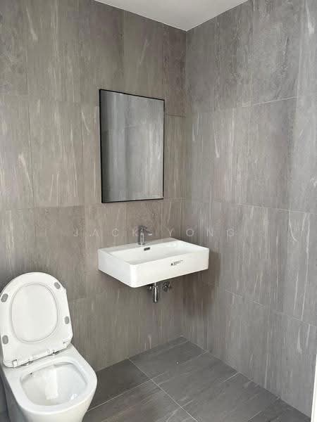 Kediaman Servis untuk Disewa di Savvy @ Riana Dutamas - Jack Yong - Bathroom - PropertyGuru.com.my