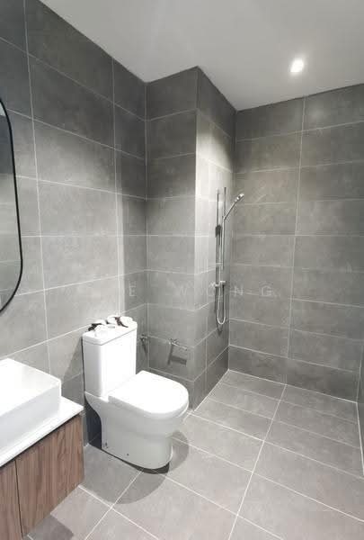 Kediaman Servis untuk Dijual di Armani Residence - Eve Wong - Bathroom - PropertyGuru.com.my