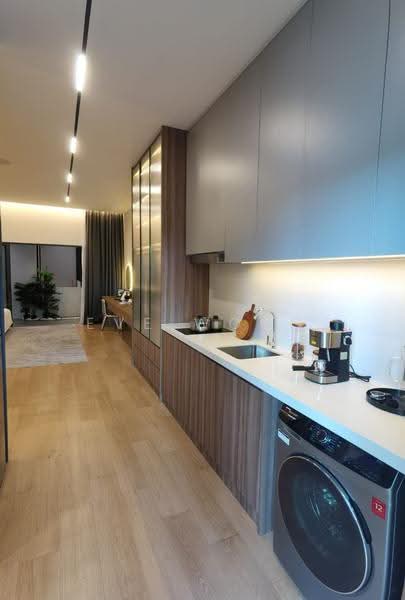 Kediaman Servis untuk Dijual di Armani Residence - Eve Wong - Kitchen - PropertyGuru.com.my