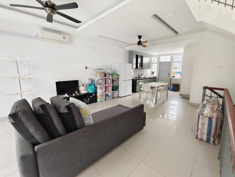 2.5-storey Terraced House for Sale in Masai (Johor) - Ms Goh - Living Room - PropertyGuru.com.my