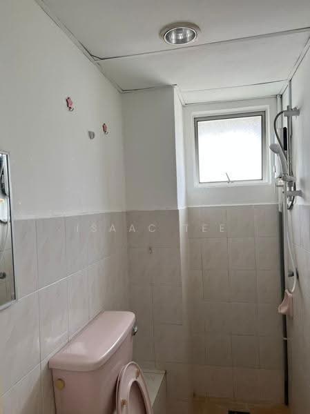 Condominium for Rent at Danau Idaman - Isaac Tee - Bathroom - PropertyGuru.com.my