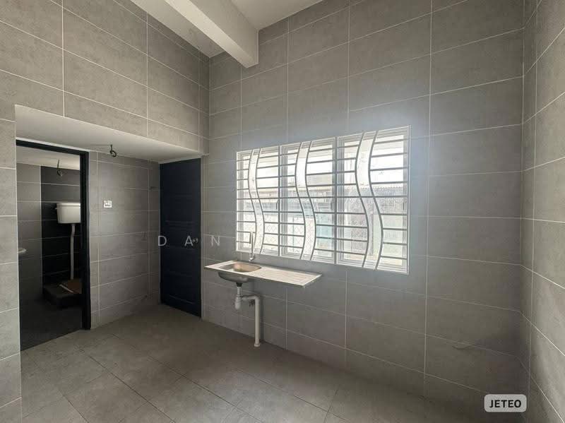 Rumah Teres 2-Tingkat untuk Dijual di Taman Sentosa Perdana (Klang) - Daniel Kok - Bathroom - PropertyGuru.com.my
