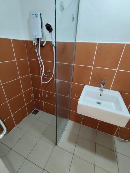 Service Residence for Rent at Suria Jelutong - Alex Tong - Bathroom - PropertyGuru.com.my