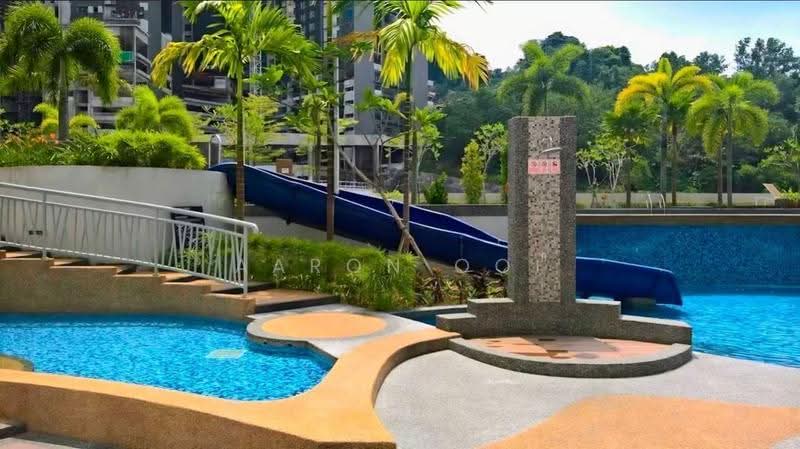Kondominium untuk Dijual di The Peak Residences - Aaron Ooi - Pool - PropertyGuru.com.my