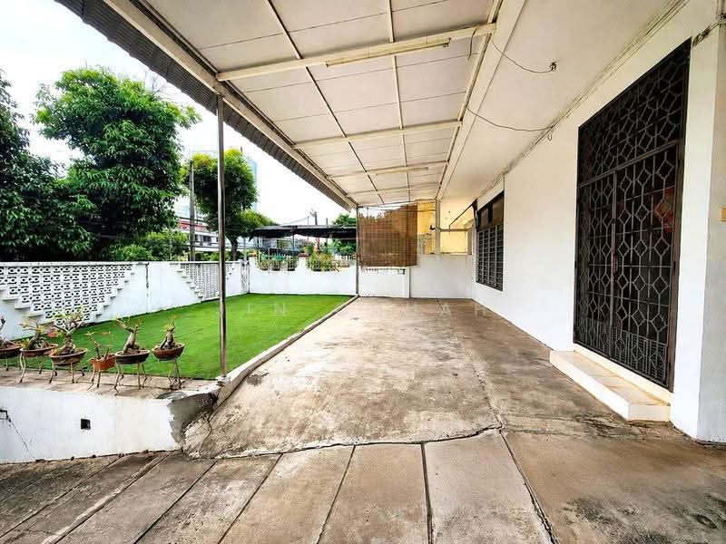 Rumah Berkembar untuk Dijual di Jelutong (Penang) - Jin Chuah - Exterior - PropertyGuru.com.my