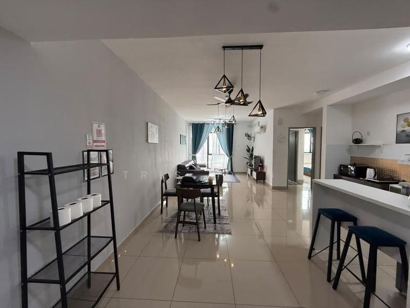 Kondominium untuk Dijual di Avia Plus, Bandar Country Homes - Tris Jong - Living Room - PropertyGuru.com.my