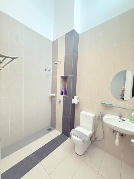 Rumah Kluster untuk Dijual di Setia Eco Cascadia (Tebrau) - Fong Lik - Bathroom - PropertyGuru.com.my