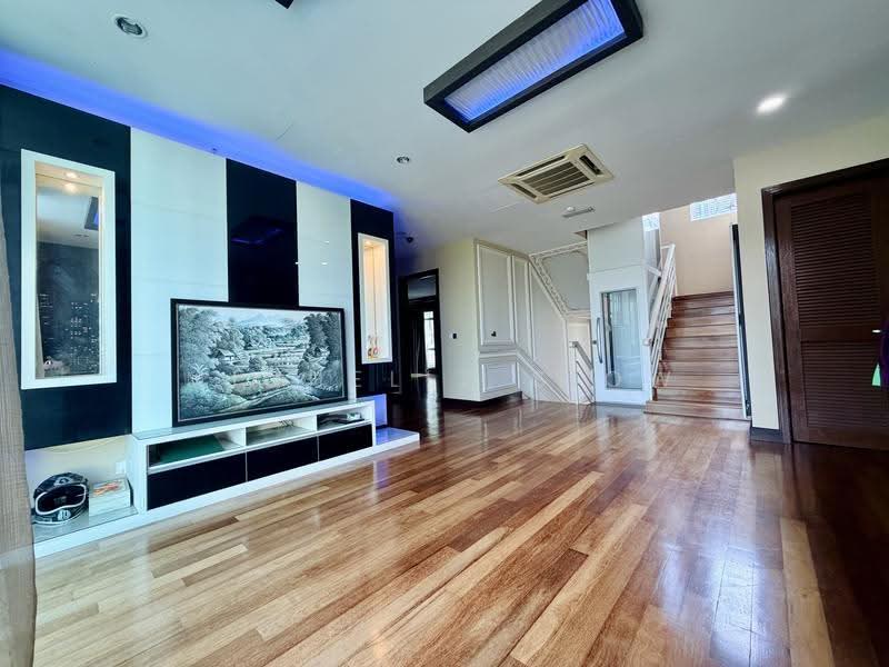 Bungalow House for Sale in Kemensah Mewah (Melawati) - Michelle Siow - Living Room - PropertyGuru.com.my