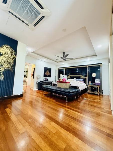 Bungalow House for Sale in Kemensah Mewah (Melawati) - Michelle Siow - Master Bedroom - PropertyGuru.com.my
