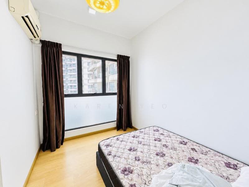 Condominium for Rent at Royal Strand @ Country Garden Danga Bay - Karen Yeo - Bedroom - PropertyGuru.com.my