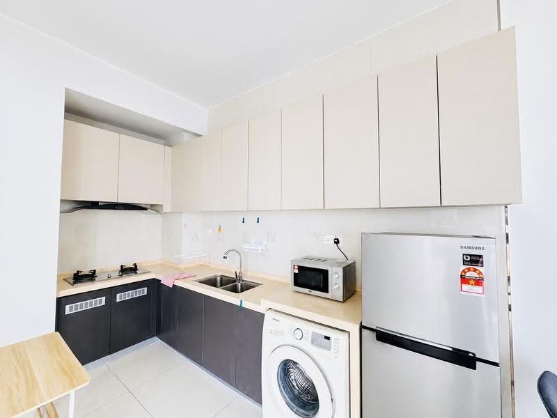 Condominium for Rent at Royal Strand @ Country Garden Danga Bay - Karen Yeo - Kitchen - PropertyGuru.com.my