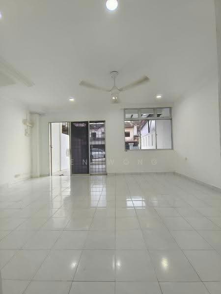 Terraced House for Sale in Taman Kluang Barat (Kluang) - Zen Wong - Living Room - PropertyGuru.com.my
